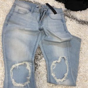 NEVER WORN STILL TAGS!